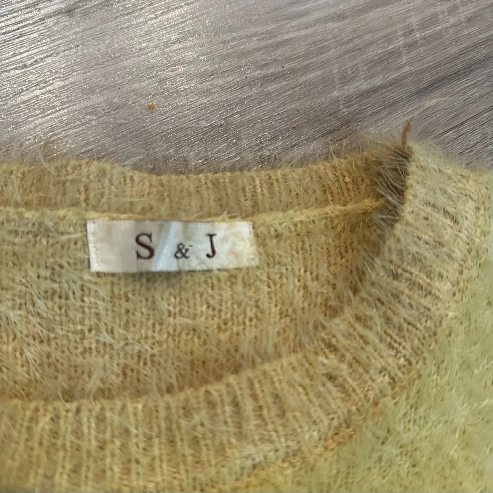 Vintage Chartreuse‎ Fuzzy Sweater Women XS Crew Neck